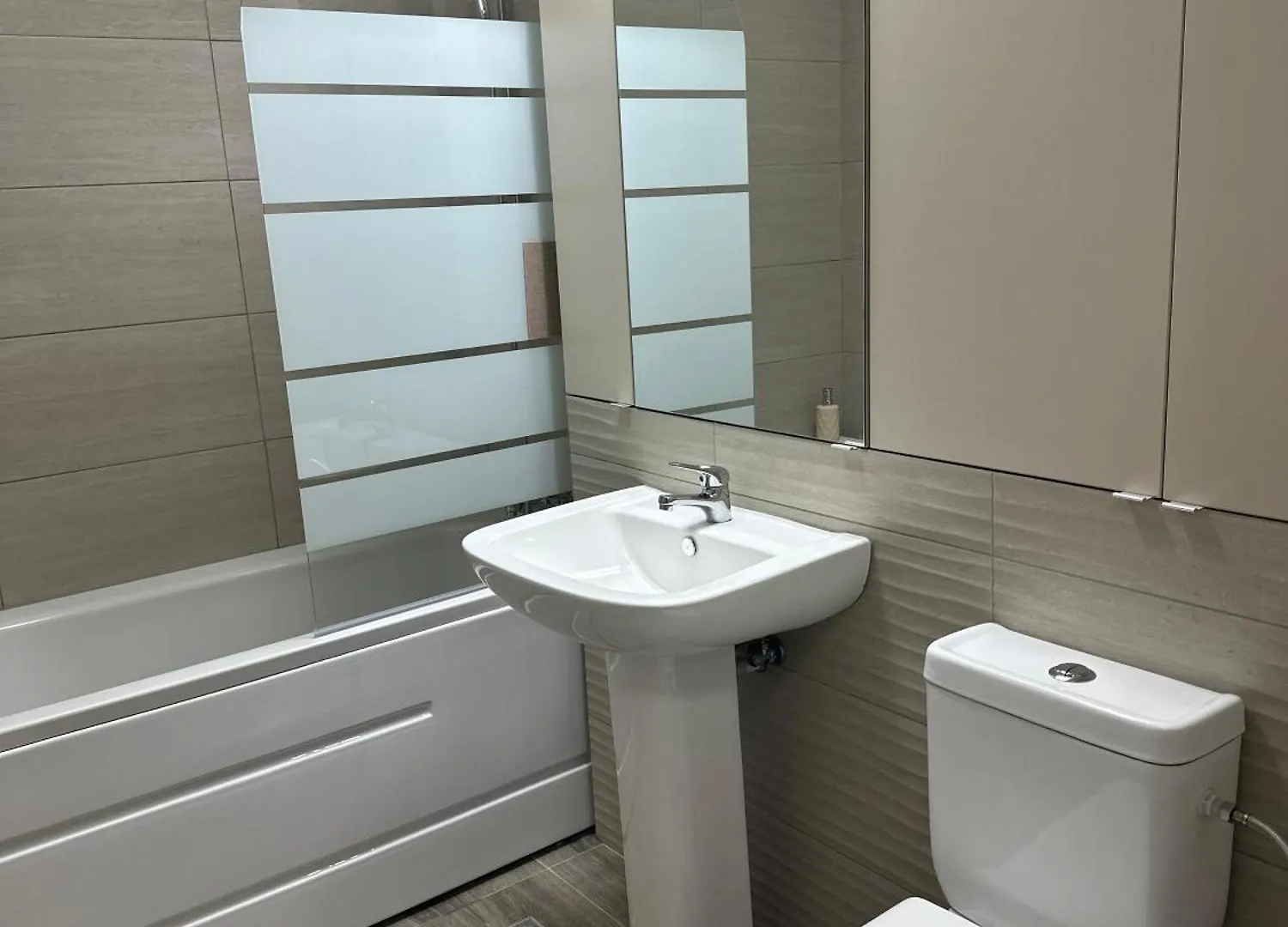 Alex Mnl Lux Apartment Free Parking D12 Bucharest 0*,